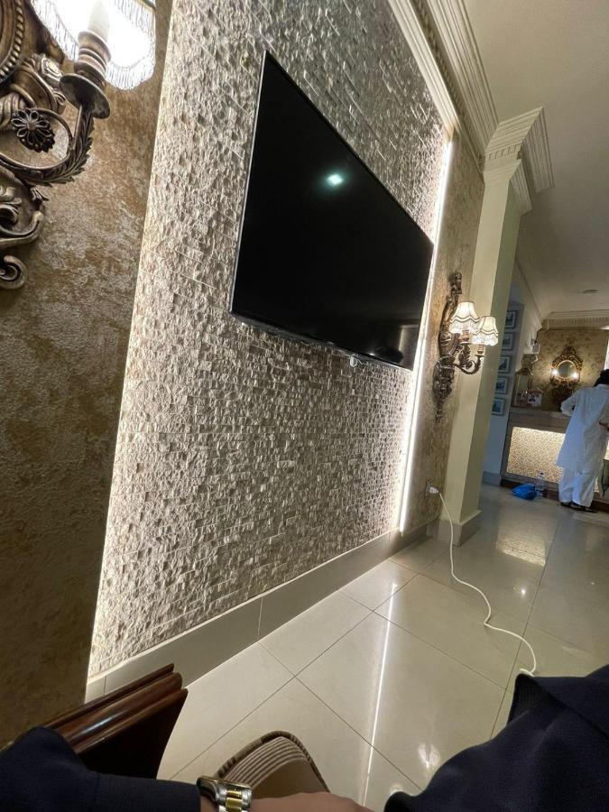 Shelton's Rezidor House Hotel Peshawar Exterior foto