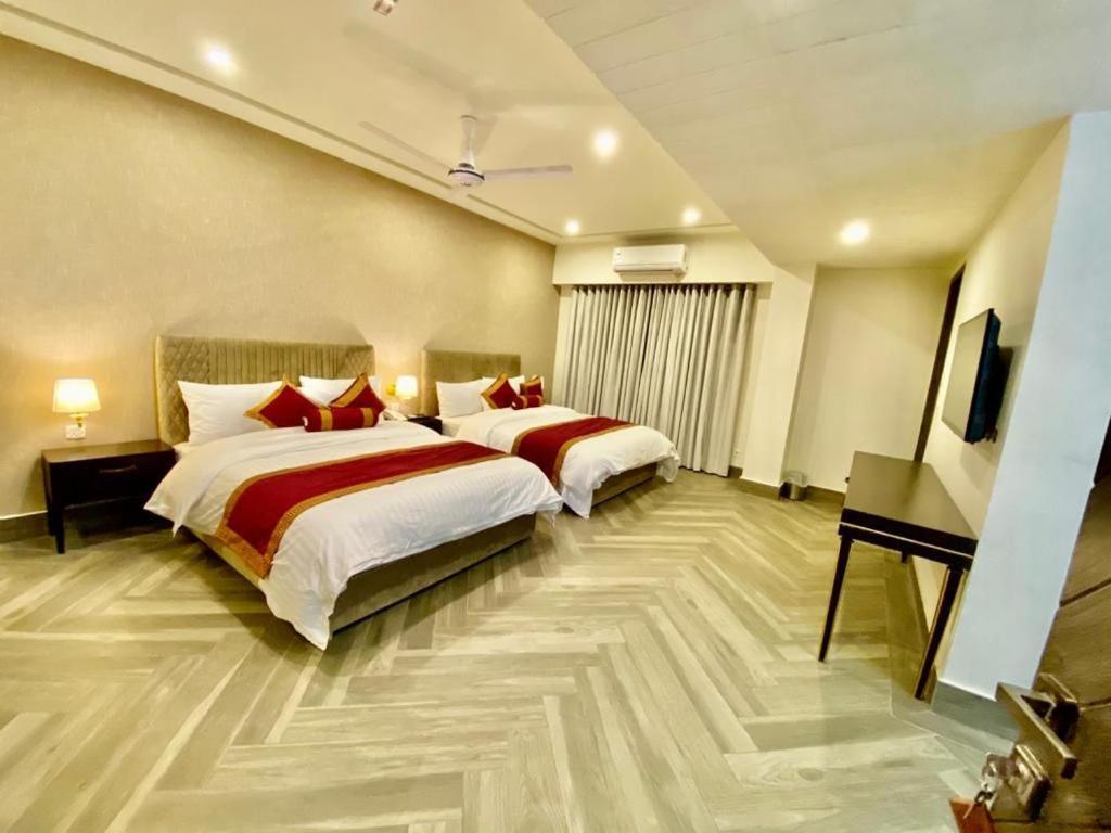 Shelton's Rezidor House Hotel Peshawar Exterior foto